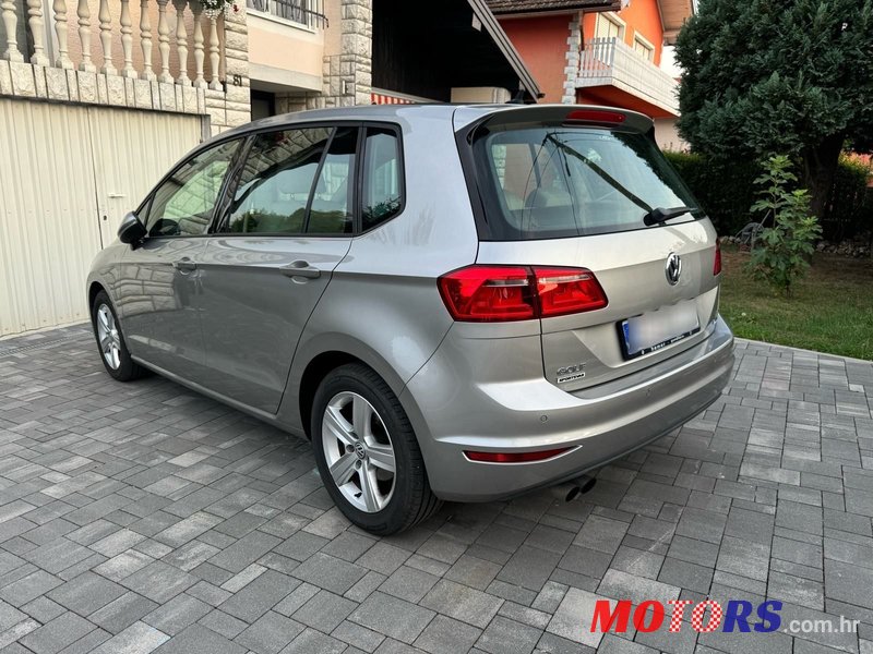 2014' Volkswagen Golf Sportsvan photo #4