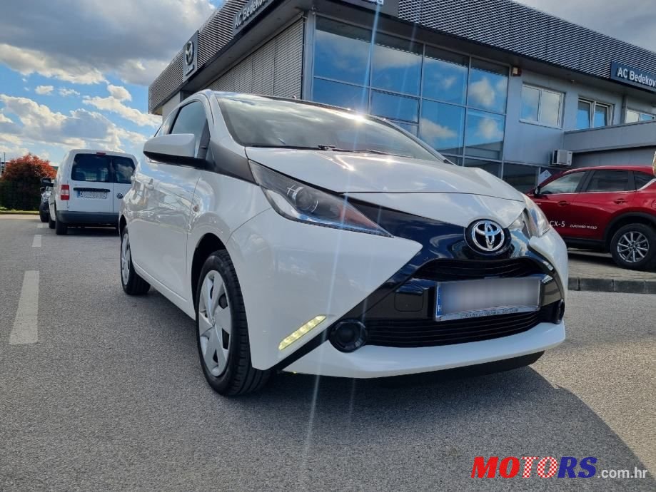 2017' Toyota Aygo 1,0 Vvt-I photo #1