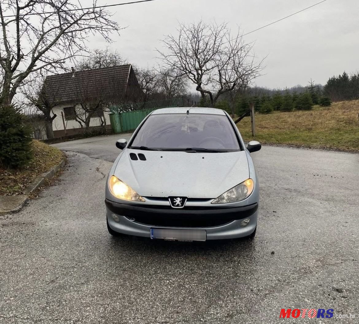 2005' Peugeot 205 1.4 photo #1
