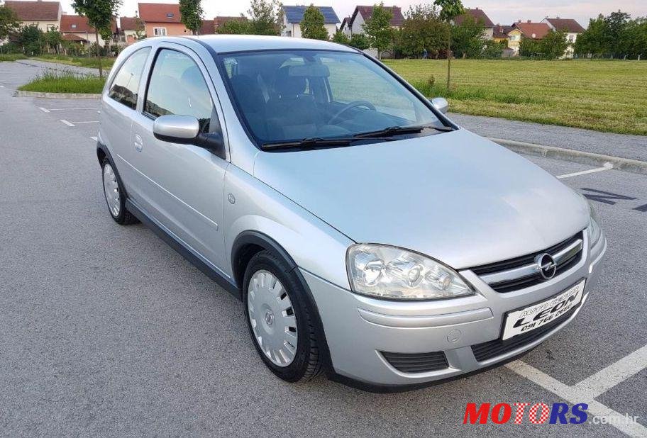 2006' Opel Corsa 1,3 Cdti photo #2