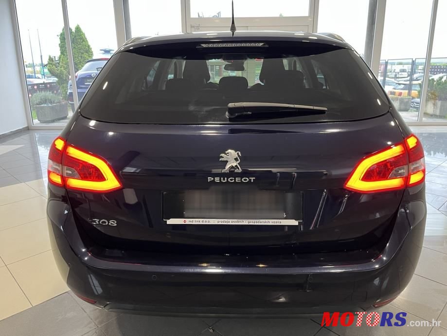2015' Peugeot 308 Sw photo #6