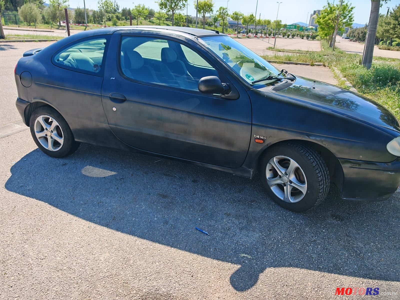 2000' Renault Megane Coupe 1,4 16V photo #2