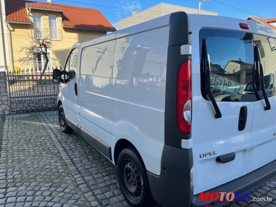 2014' Opel Vivaro photo #4
