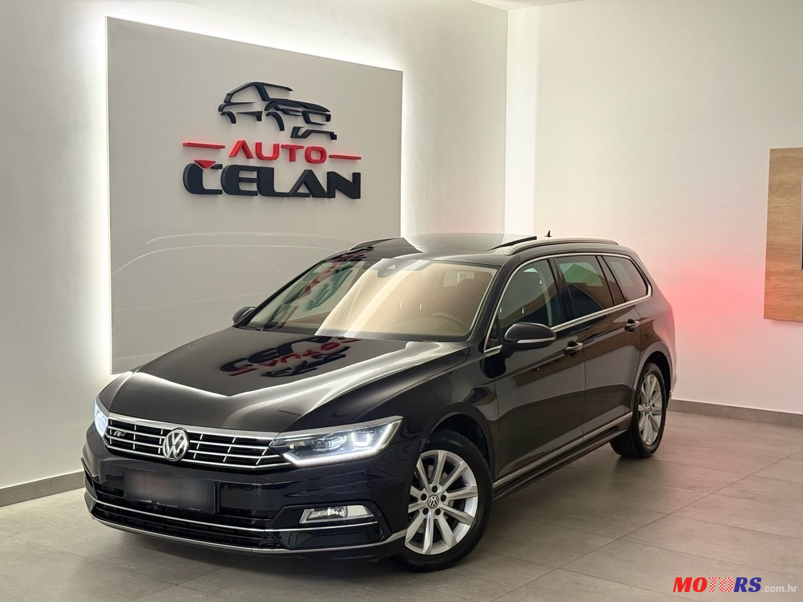 2015' Volkswagen Passat Variant photo #2
