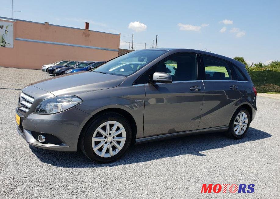 2011' Mercedes-Benz B-Klasa 180 Cdi photo #1