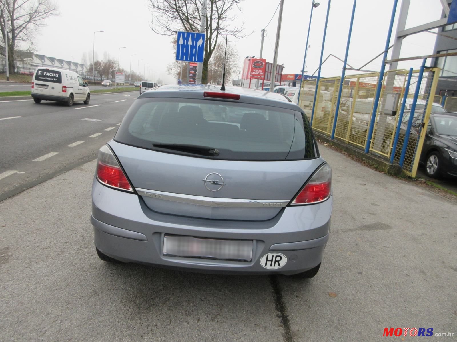 2010' Opel Astra 1,7 Cdti photo #5