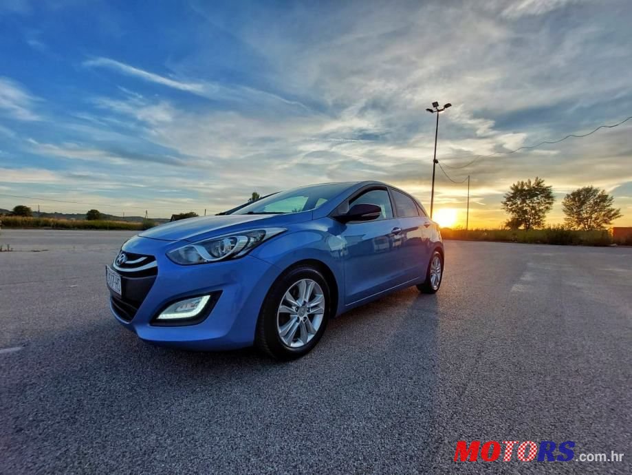 2014' Hyundai i30 photo #1