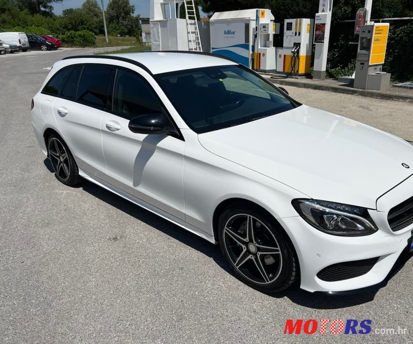 2017' Mercedes-Benz C-Klasa photo #1