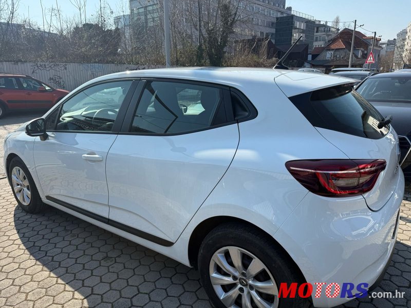 2020' Renault Clio Dci photo #3