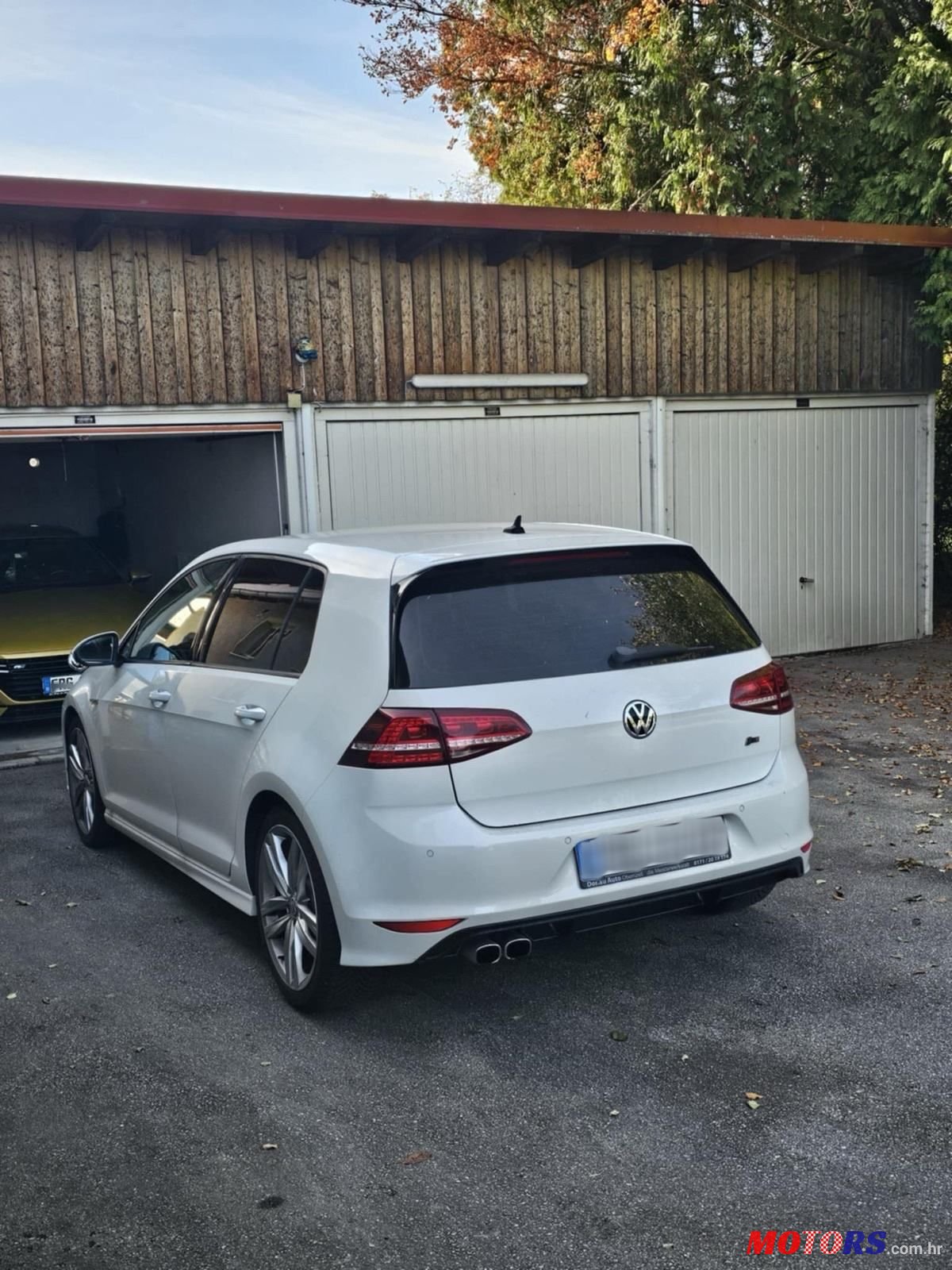 2013' Volkswagen Golf VII Golf R photo #2