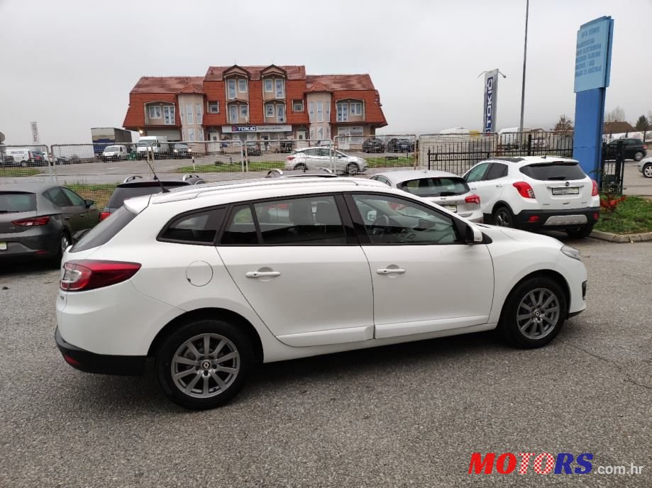 2015' Renault Megane Grandtour Dci 95 photo #5