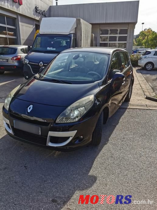 2009' Renault Scenic 1,9 Dci photo #1