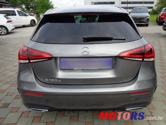2020' Mercedes-Benz A-Klasa 180 D photo #6