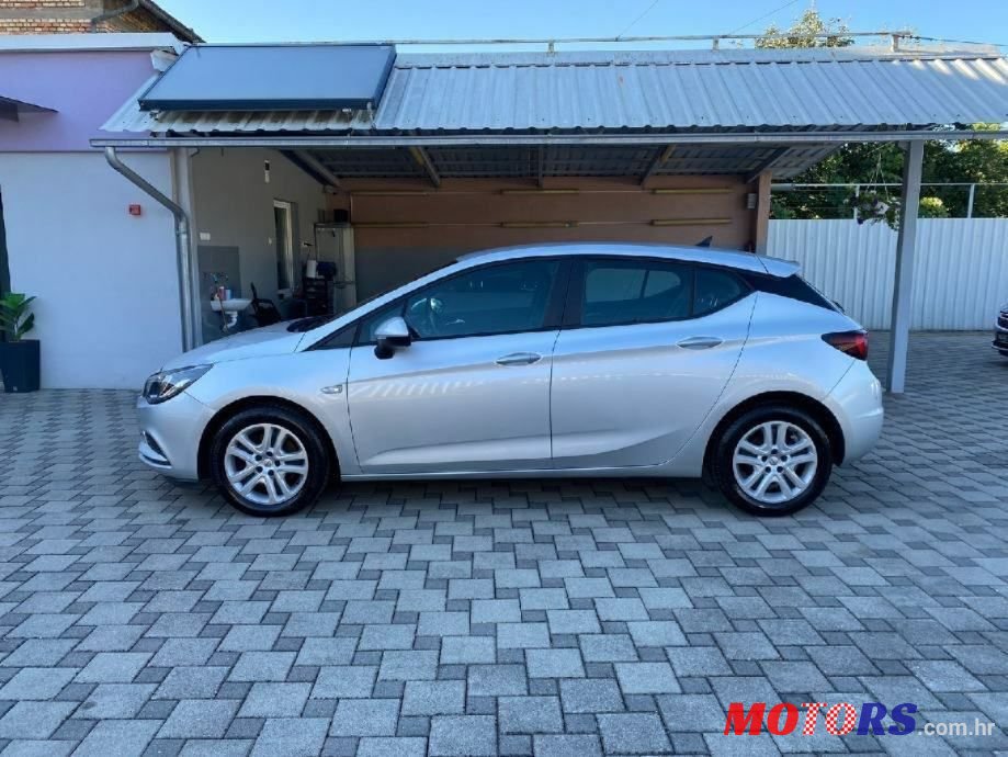 2015' Opel Astra 1,6 Cdti photo #3