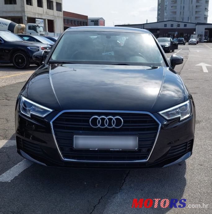 2018' Audi A3 Sportback photo #2