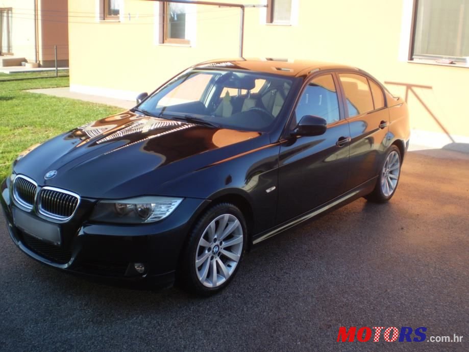 2011' BMW Serija 3 318D photo #1