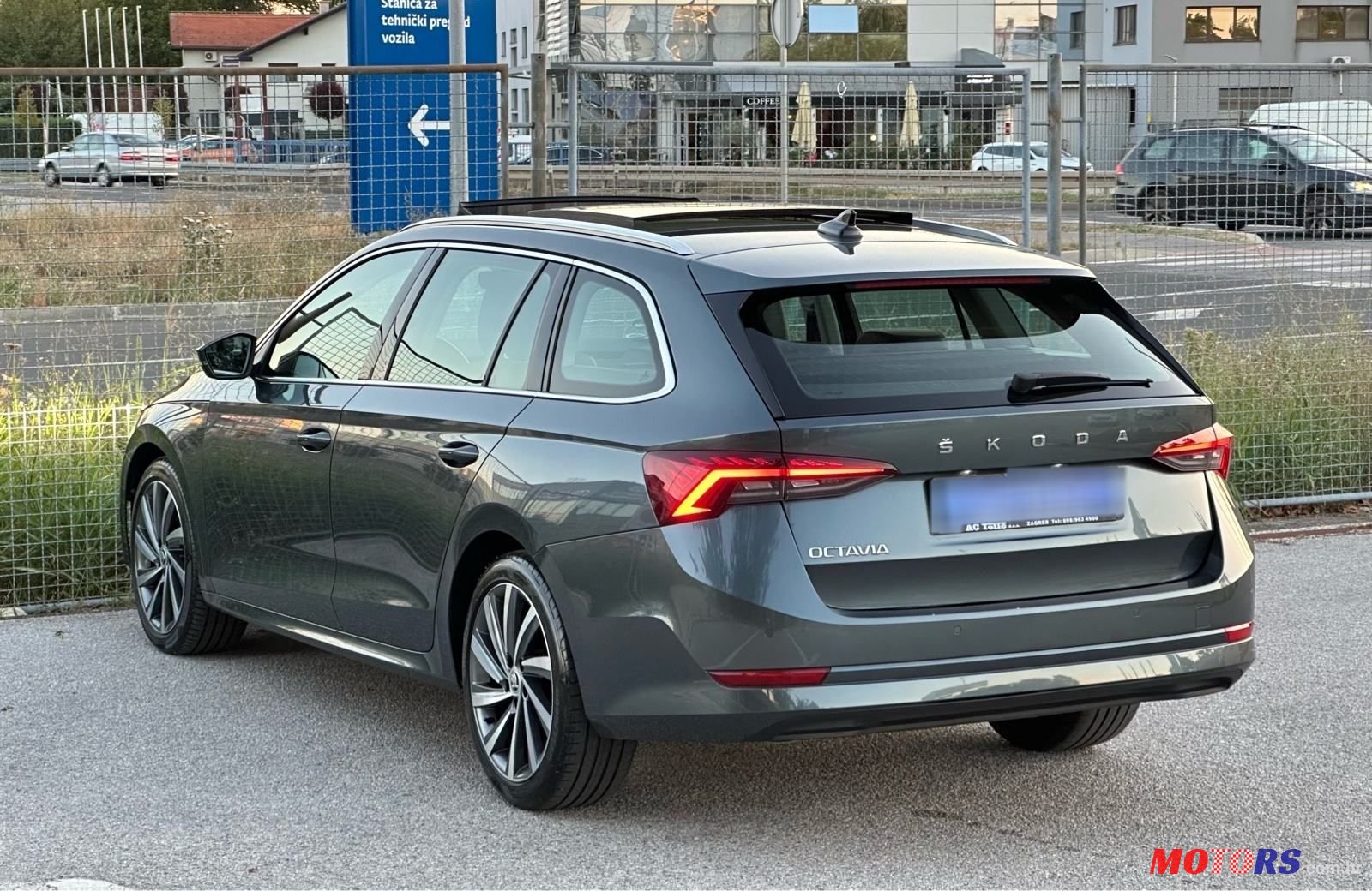 2020' Skoda Octavia Combi photo #5