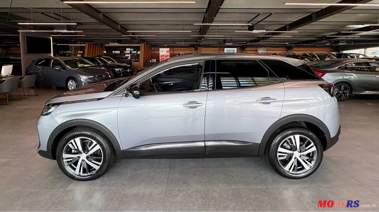 2022' Peugeot 3008 1,5 photo #4