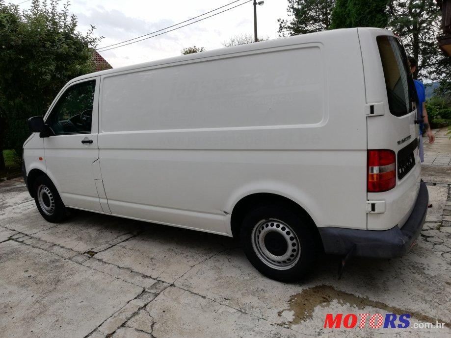 2005' Volkswagen photo #1