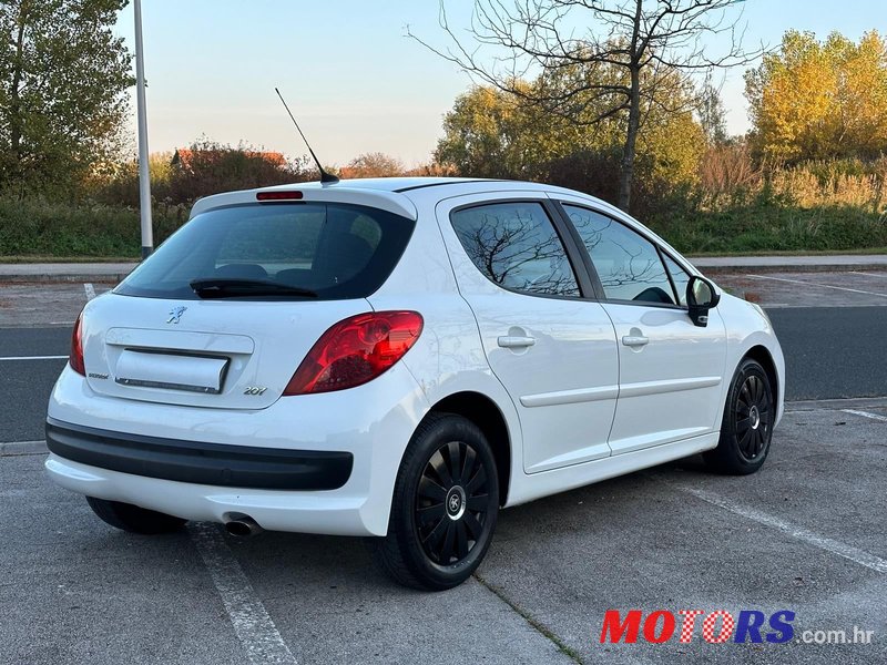 2008' Peugeot 207 1,6 Hdi photo #4