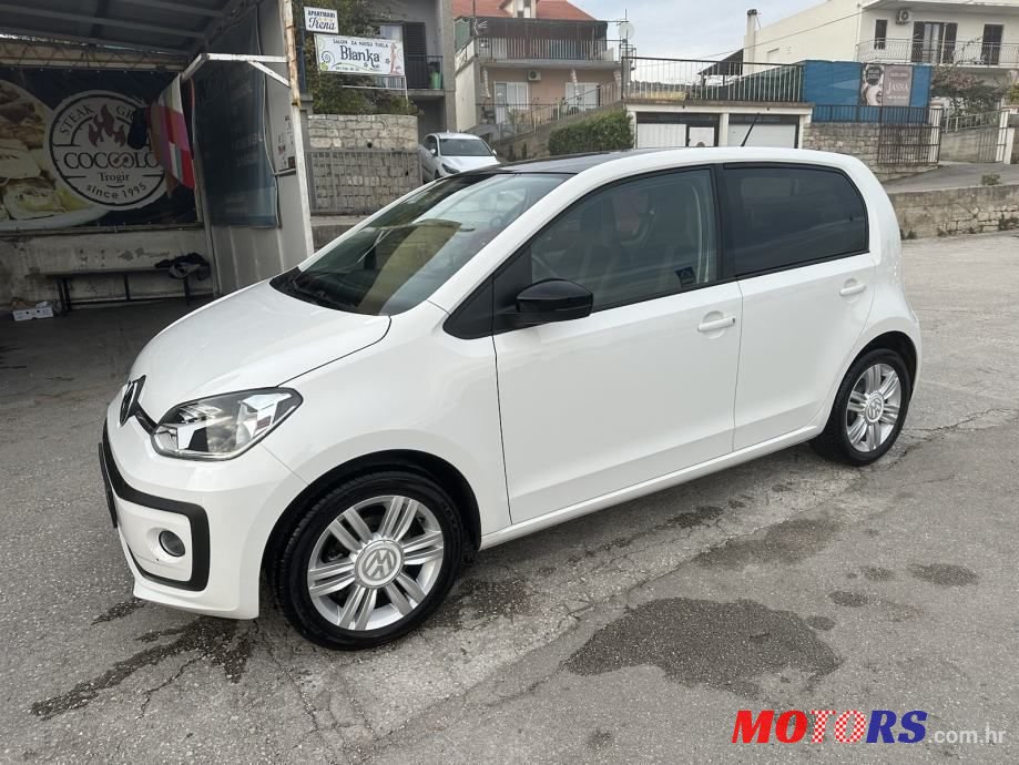 2016' Volkswagen Up! photo #1