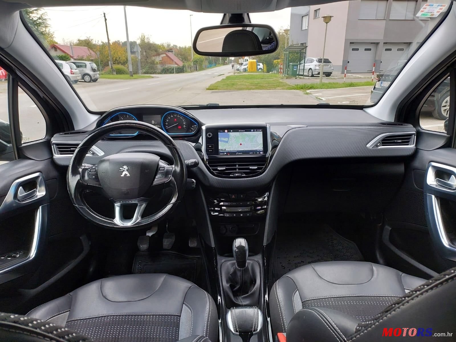 2017' Peugeot 2008 1,6 Bluehdi photo #6