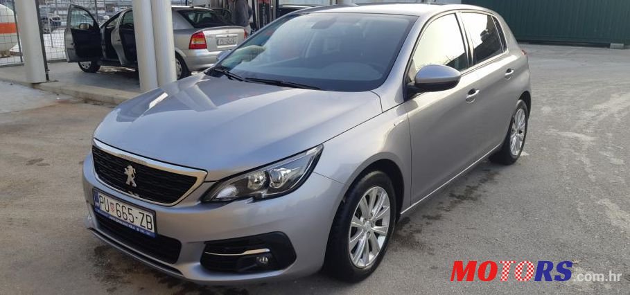 2018' Peugeot 308 1,6 Bluehdi photo #1