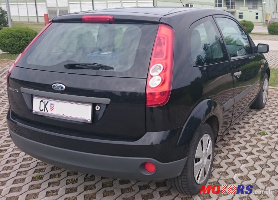 2006' Ford Fiesta photo #2