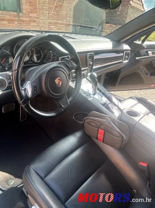 2015' Porsche Panamera Diesel photo #6