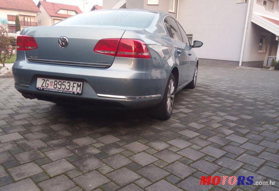 2012' Volkswagen Passat photo #1