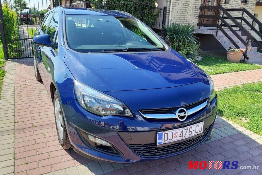 2014' Opel Astra Karavan 1,7 Cdti photo #2
