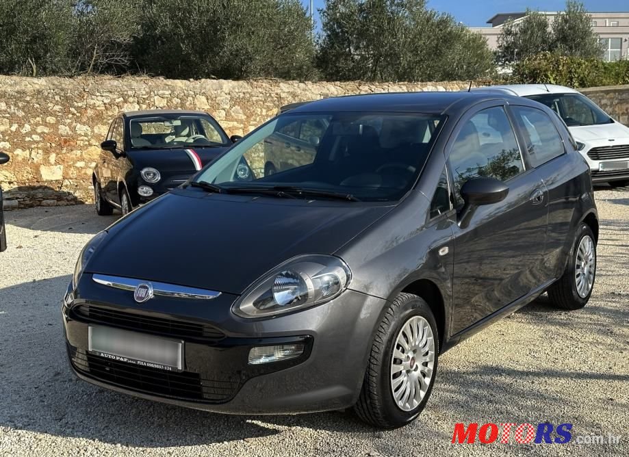 2011' Fiat Punto Evo 1,2 8V photo #2