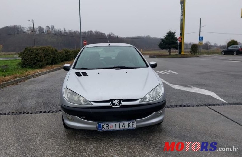 2005' Peugeot 206 photo #1