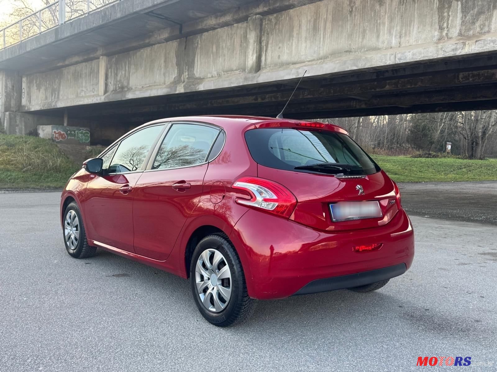2015' Peugeot 208 1,4 Hdi photo #6