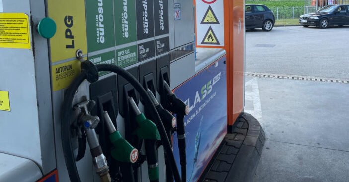Vlada prestaje s reguliranjem cijena goriva, prepušta ih tržištu