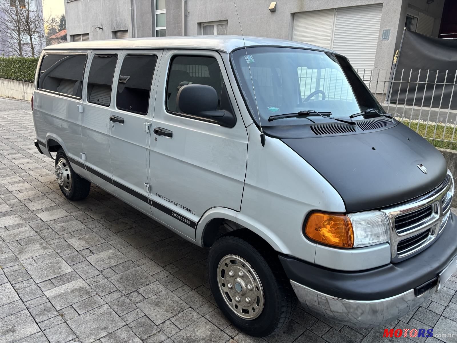 2002' Dodge Ram Wagon 5.2 V8 photo #4