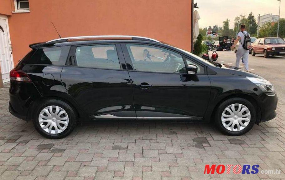2015' Renault Clio Dci 90 photo #1