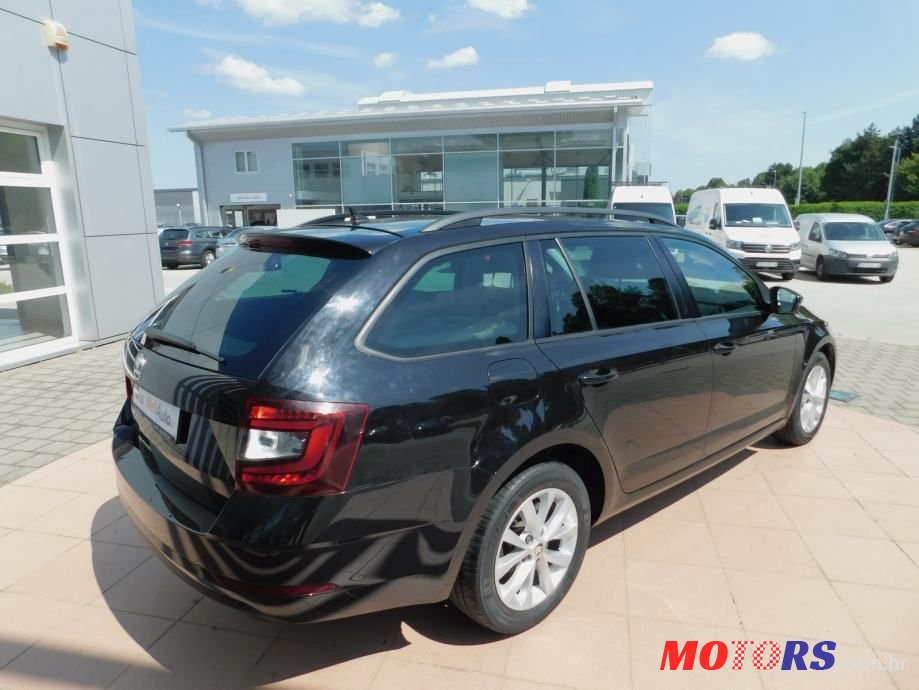 2019' Skoda Octavia Combi photo #4