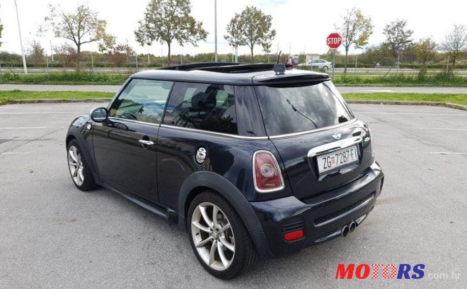 2007' MINI Cooper Cooper D photo #2