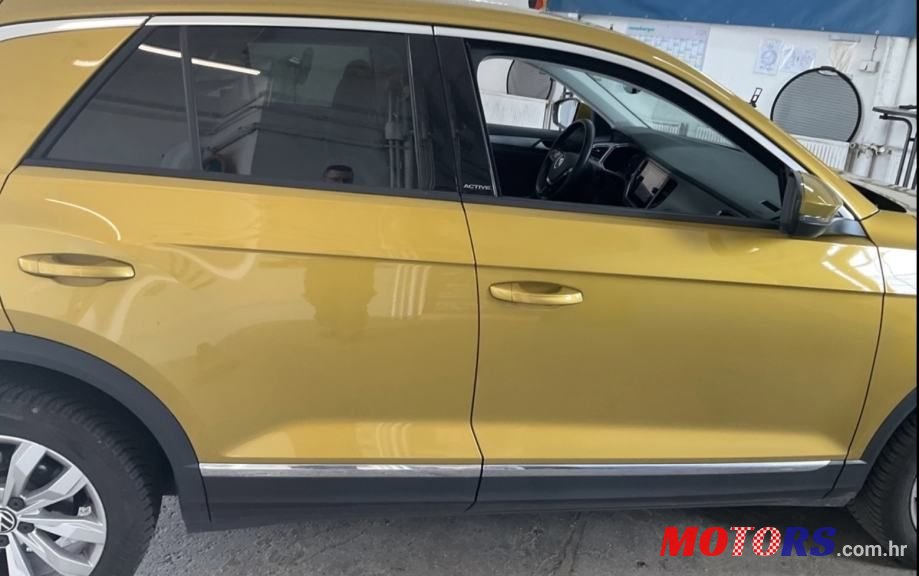 2021' Volkswagen T-Roc 2,0 Tdi photo #6