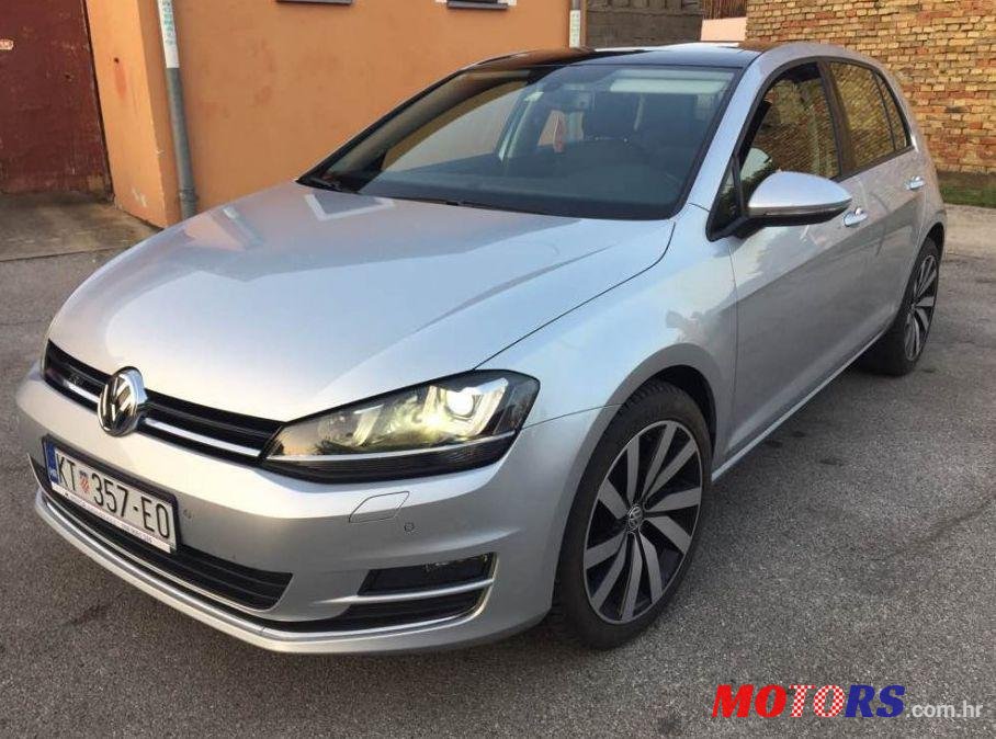 2013' Volkswagen Golf VII 1,6 Tdi Bmt photo #2
