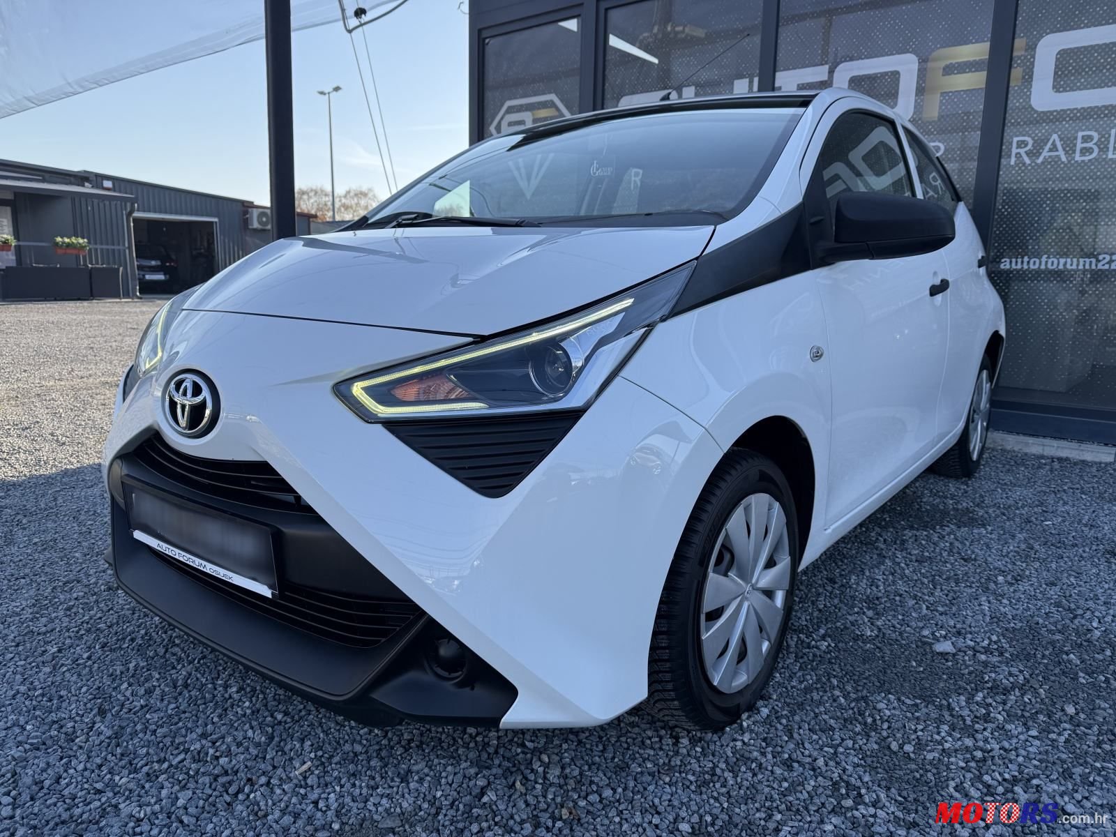 2019' Toyota Aygo 1,0 photo #3