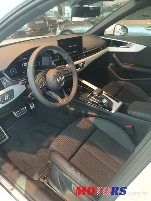 2023' Audi A4 35 Tfsi photo #5