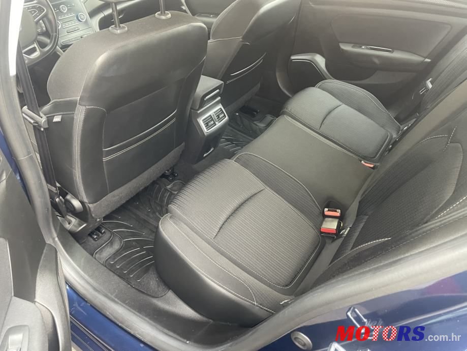 2019' Renault Megane Grandtour photo #6