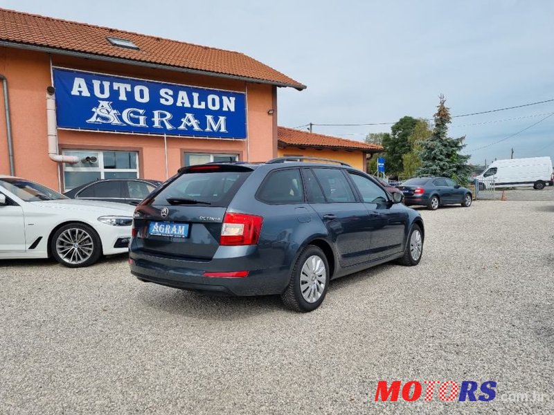 2015' Skoda Octavia Combi photo #5