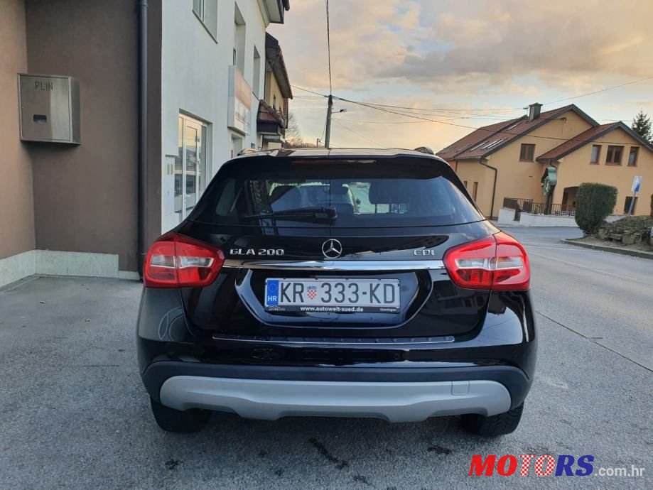 2015' Mercedes-Benz Gla 200 Cdi photo #6