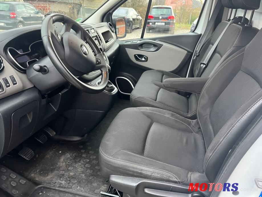 2016' Renault Trafic Kombi photo #6