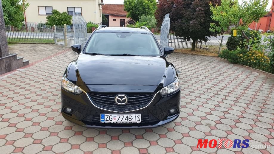2015' Mazda 6 Sport Combi photo #4