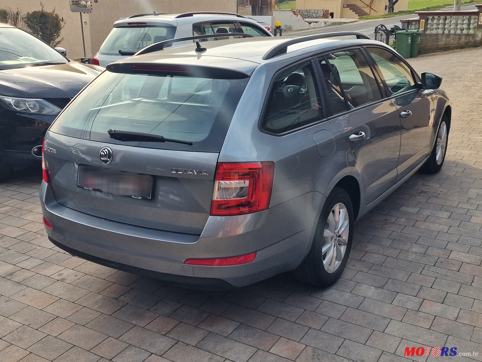 2013' Skoda Octavia Combi photo #4