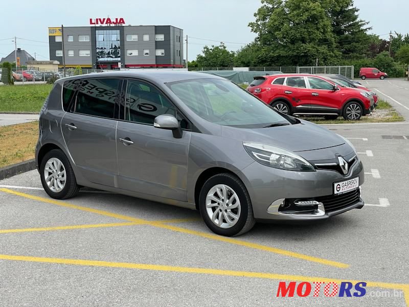 2014' Renault Scenic Dci photo #3